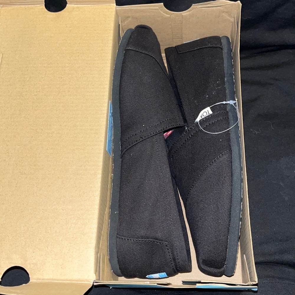 Classic “Alpargata” Toms